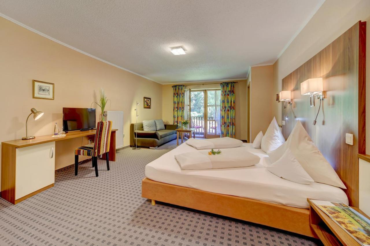 Zum Edlhof Hotel Obernzell ภายนอก รูปภาพ