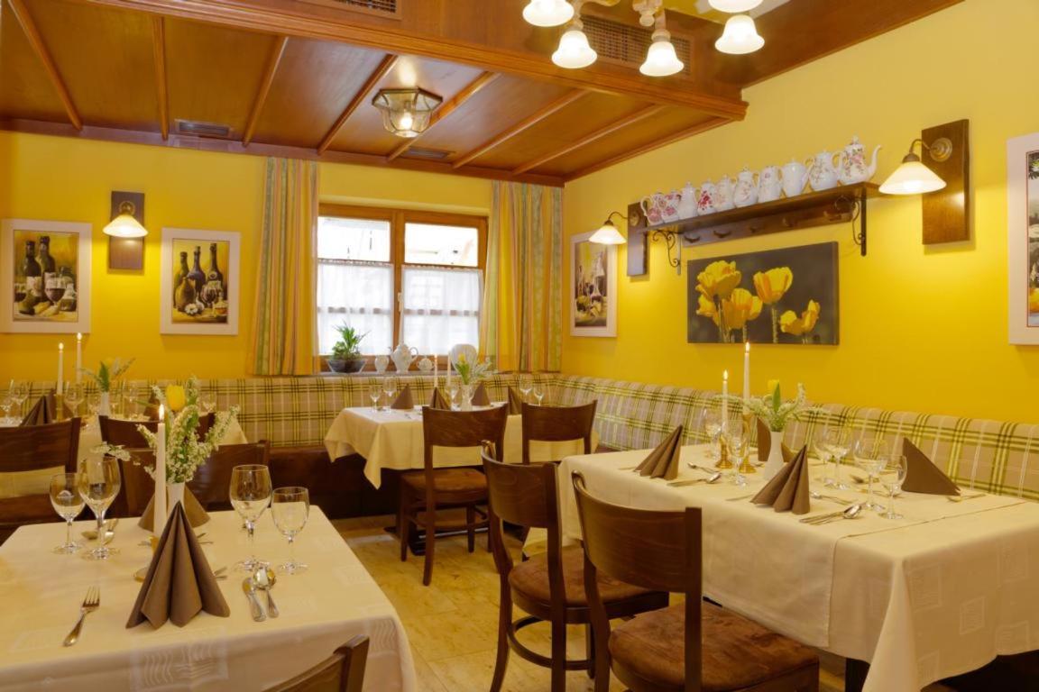 Zum Edlhof Hotel Obernzell ภายนอก รูปภาพ